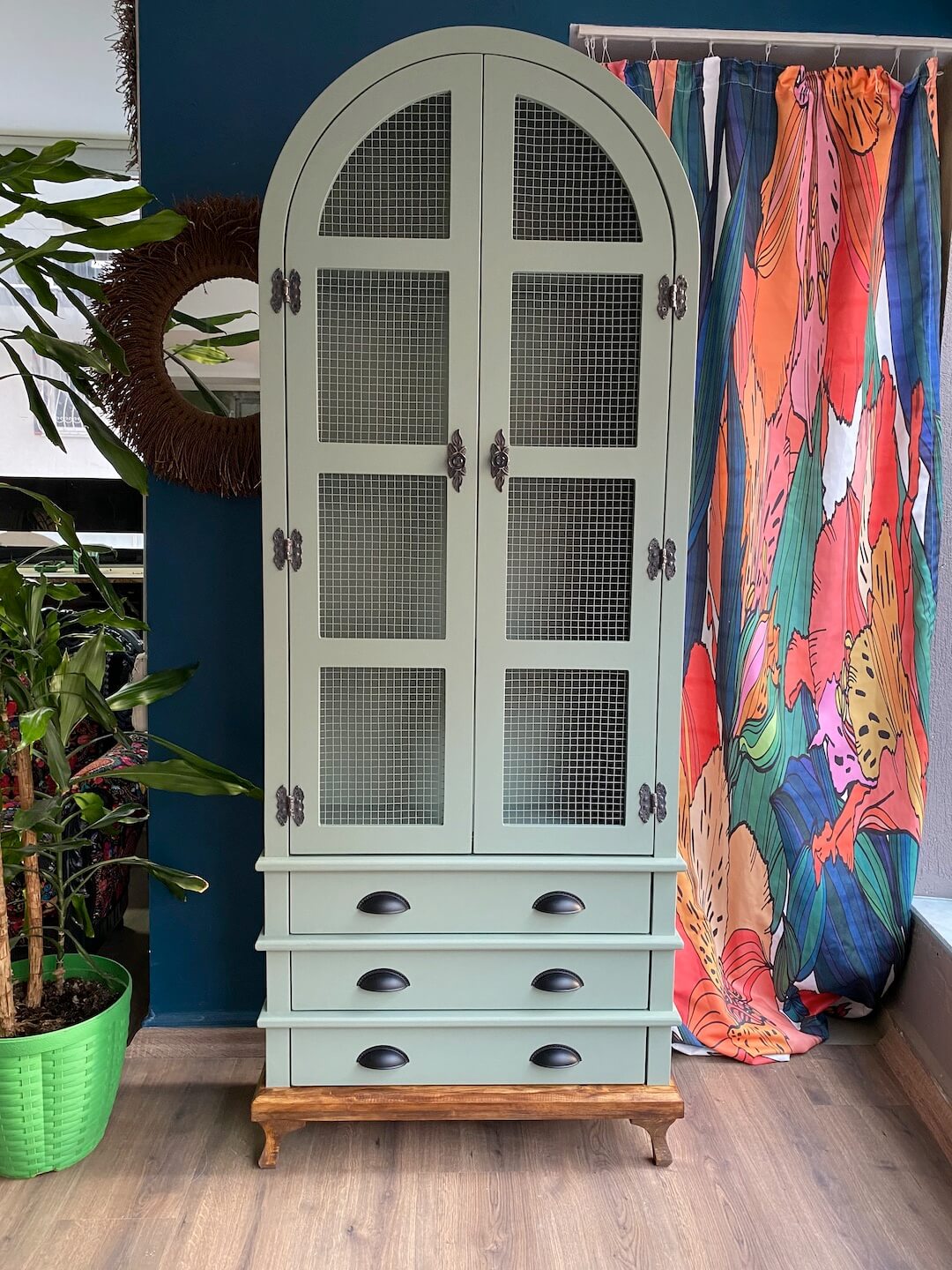 vintage-urunler-yasam-tel-dolap-ihlamur-turuncu-atolye-01